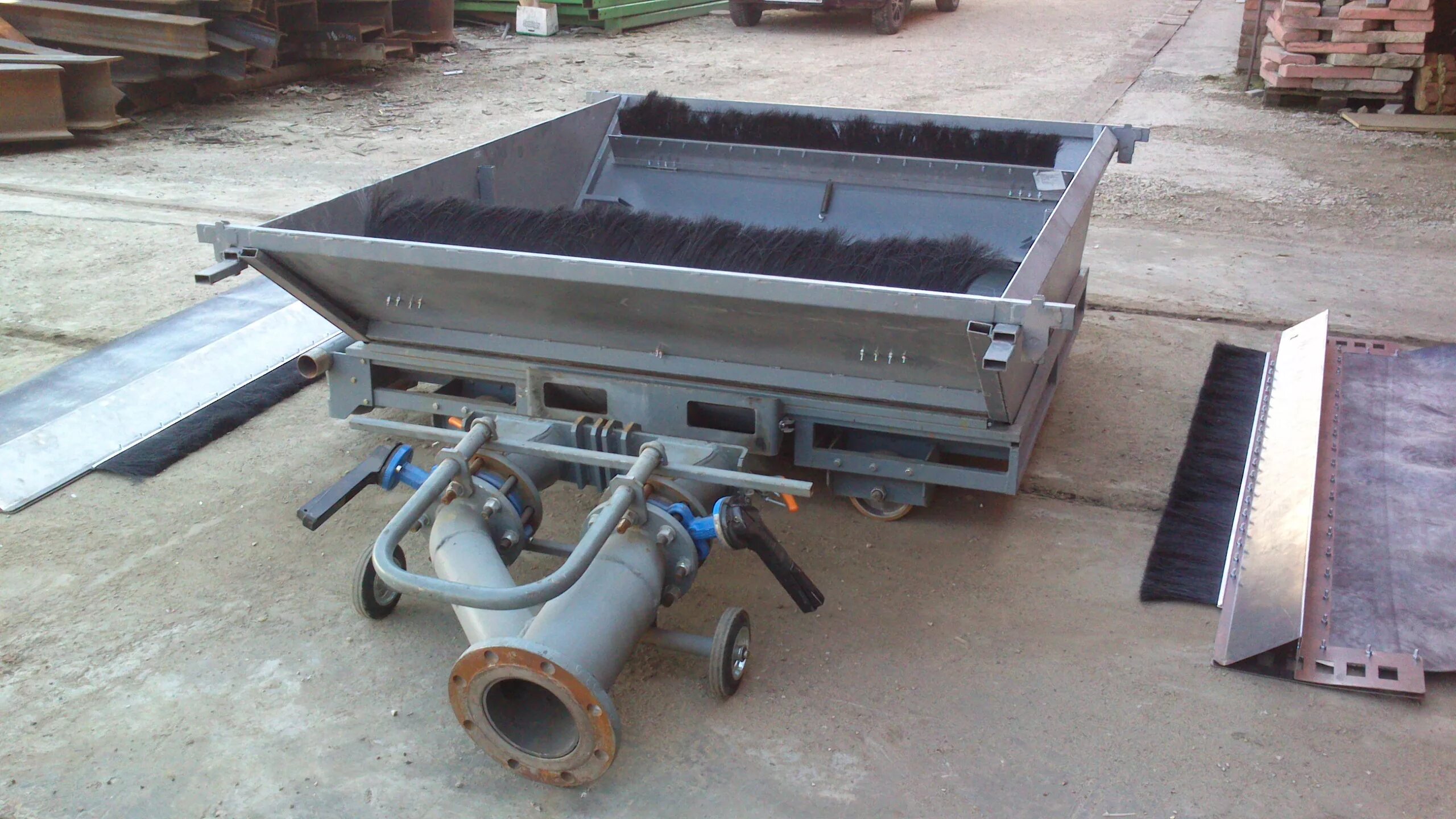 40. 9884. 40. минераловоз 19-923 механизм разгрузки. 85.