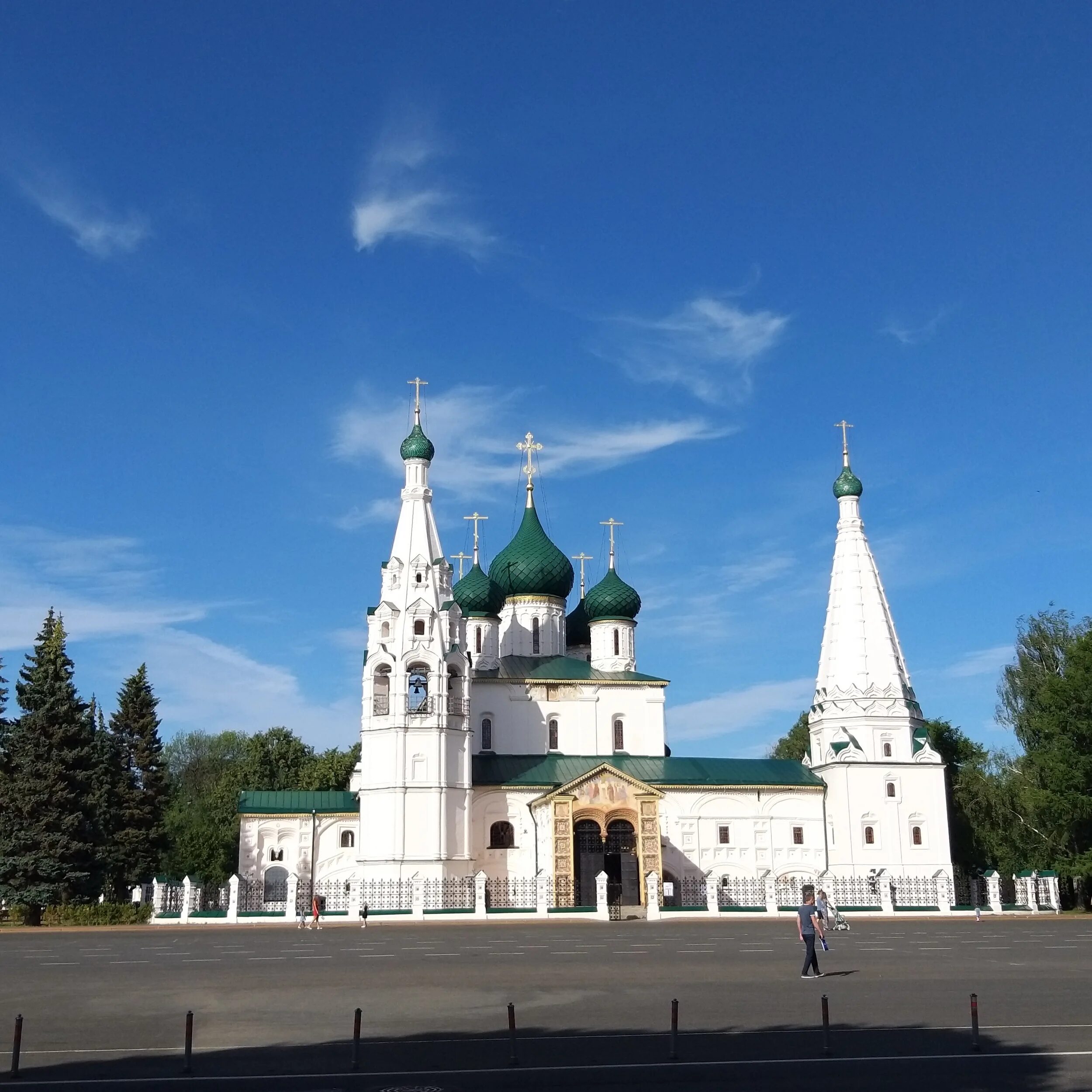 Ярославль сам город. Стрелка ярославль панорама. Музей-заповедник ярославль. Столица золотого кольца ярославль кольцо. Ярославль центр города достопримечательности.
