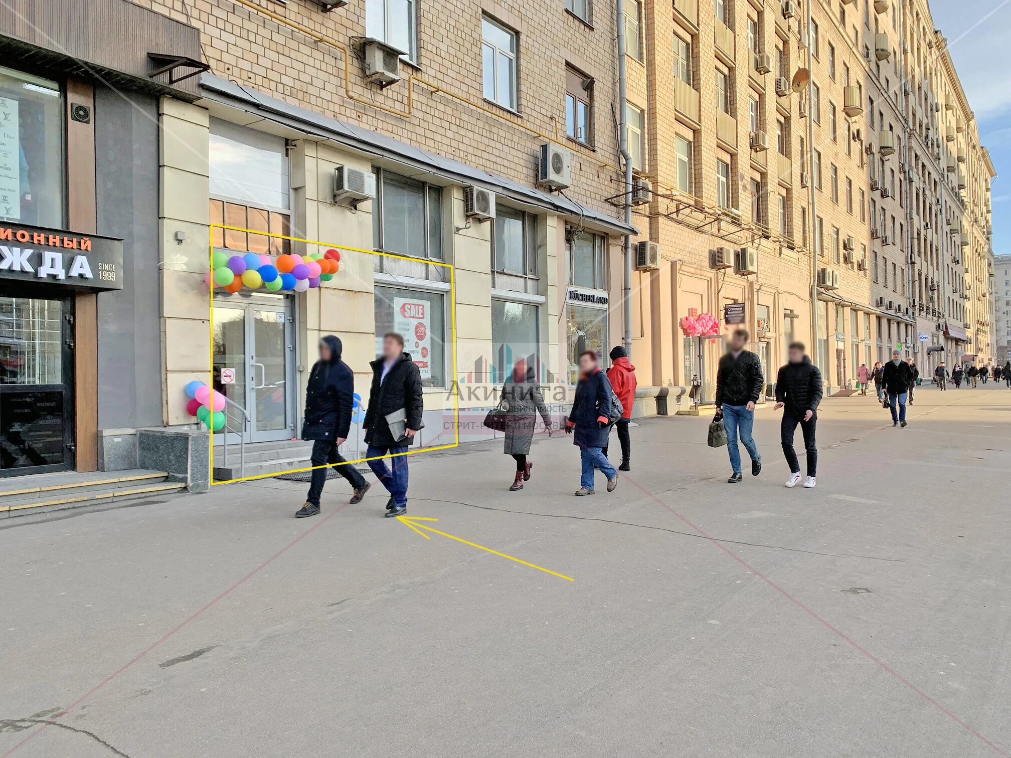 улица с магазинами в москве. столешников переулок бутики улица. ритейл-стрит street retail в германии. тц "street retail". столешников переулок москва магазины.