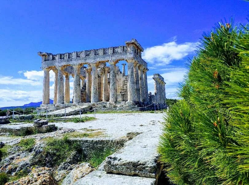 Храм афины афеи на эгине;. Афины афайи. Храм афины афайи архитектура. Храм афайи эгина. Храм на острове эгина.