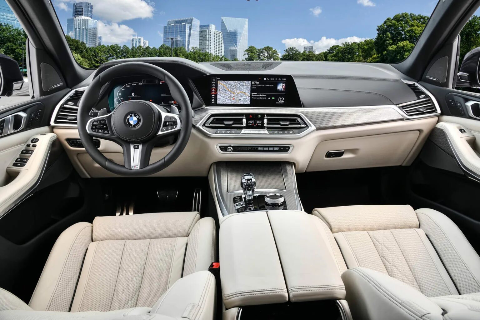 Bmw x5 комплектации. BMW x5 g05 салон. X5 BMW 2022 белый салон. BMW x5 2020 Interior. BMW x5 2019 салон.