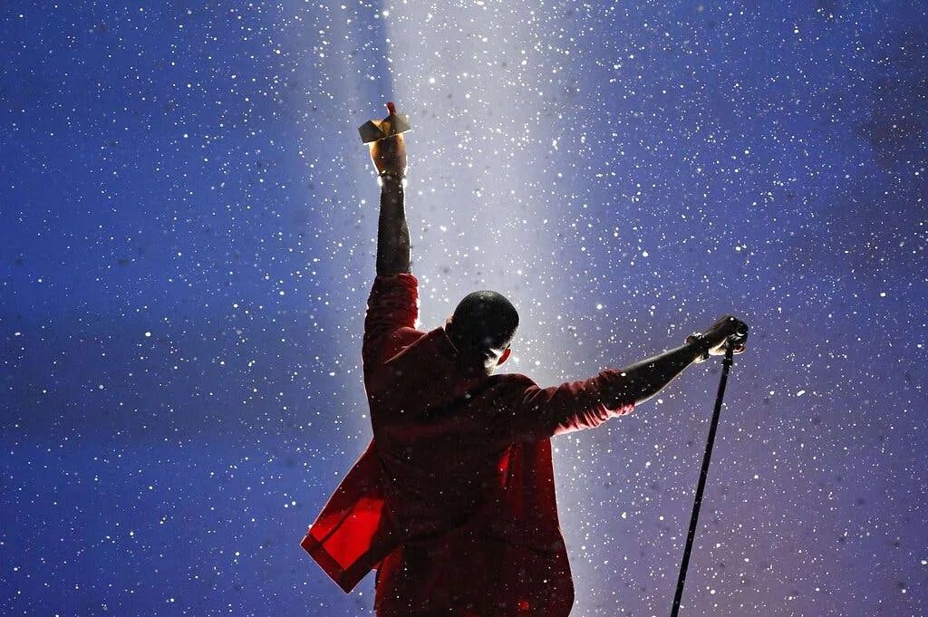 Kanye west twisted fantasy. Kanye west 2010. dark fantasy канье уэст. kanye west - my beautiful dark twisted fantasy (2010). kanye west donda.