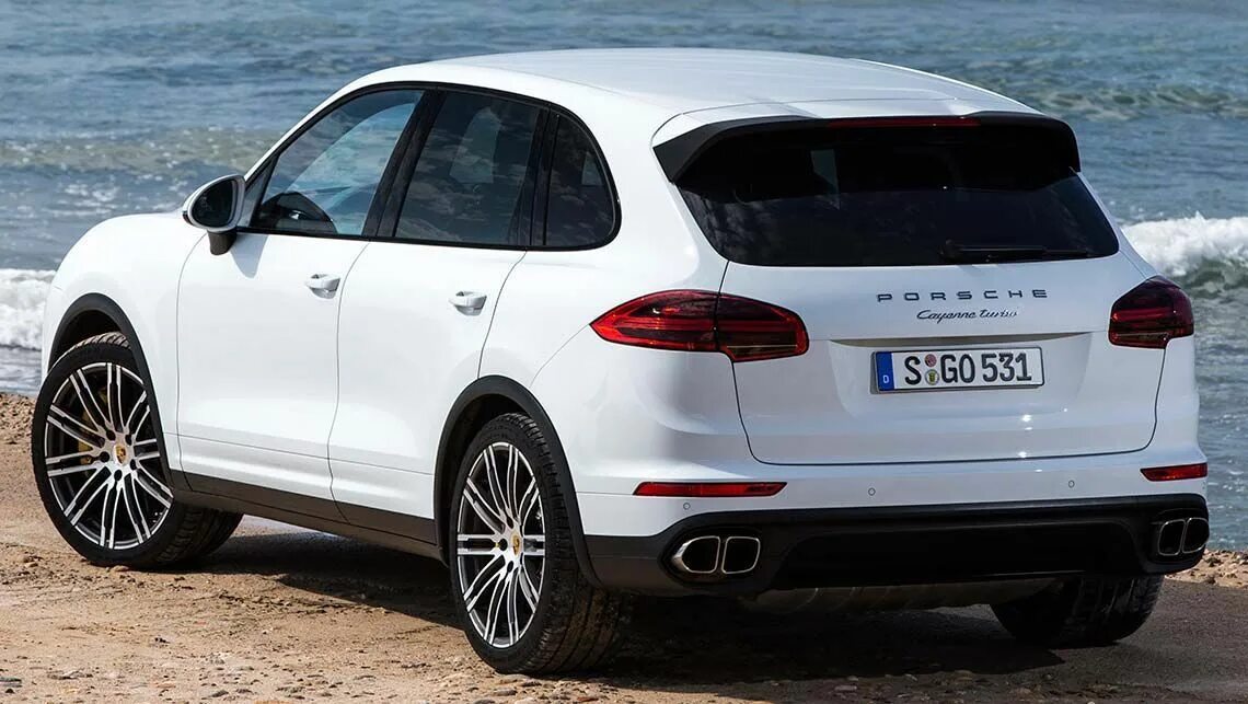 Порш каен турбо. Порше Кайен 2015. Порше Кайен s 2015. Porsche Cayenne Turbo 2015. Porsche Cayenne Turbo s 2015.