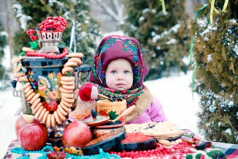 Зимняя масленица. Детский фотопроект масленица. масленичная фотосессия. фотосессия масленица. зимняя детская фотосессия в русском стиле.