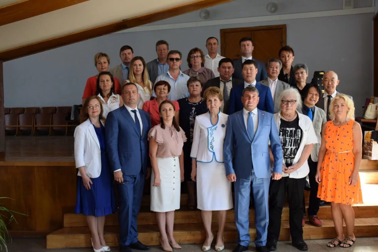 Администрация города ялта. Исполком ялта. Ялта исполком здание. Исполком госсоветялта. Исполком ялты.