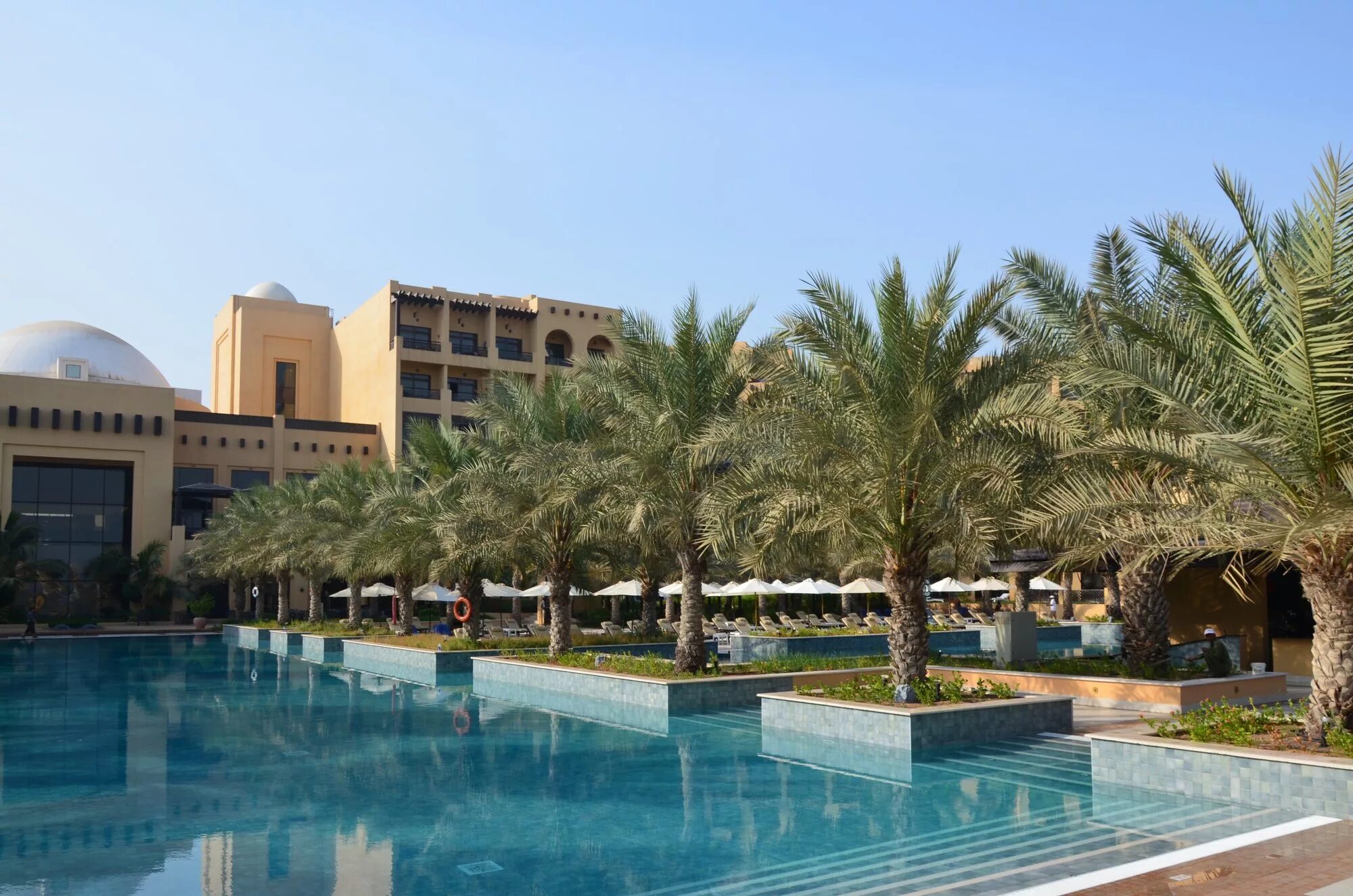 Фортуна 4 рас эль хайма. Оаэ,рас-эль-хайма,ras al khaimah hotel. Ras al khaimah hotel 4* номер. Ras al khaimah hotel 4* рас-эль-хайм. Ras al khaimah hotel 4* фото.