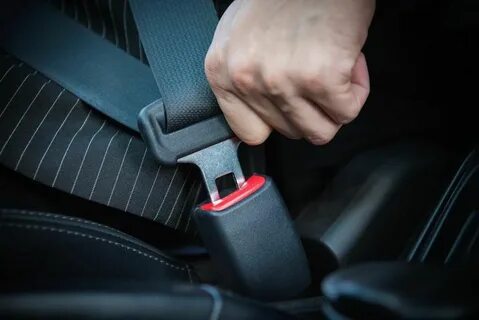 Если не пристегнут пассажир кому выписывают штраф