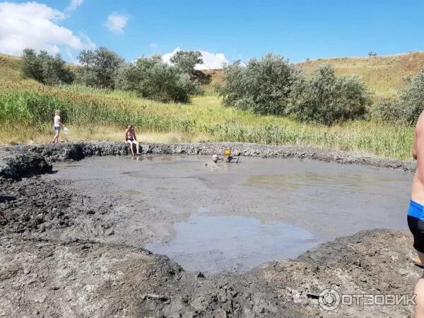 Плевак вулкан. Кучугуры грязевой вулкан. Плевак вулкан. Плевак вулкан. Мыс пекла кучугуры.