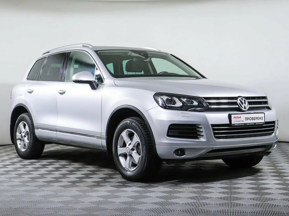 Volkswagen touareg 2007. Н848ер71 Туарег. Туарег 2 серый. Фольксваген джип r line. Фольксваген джип серый.