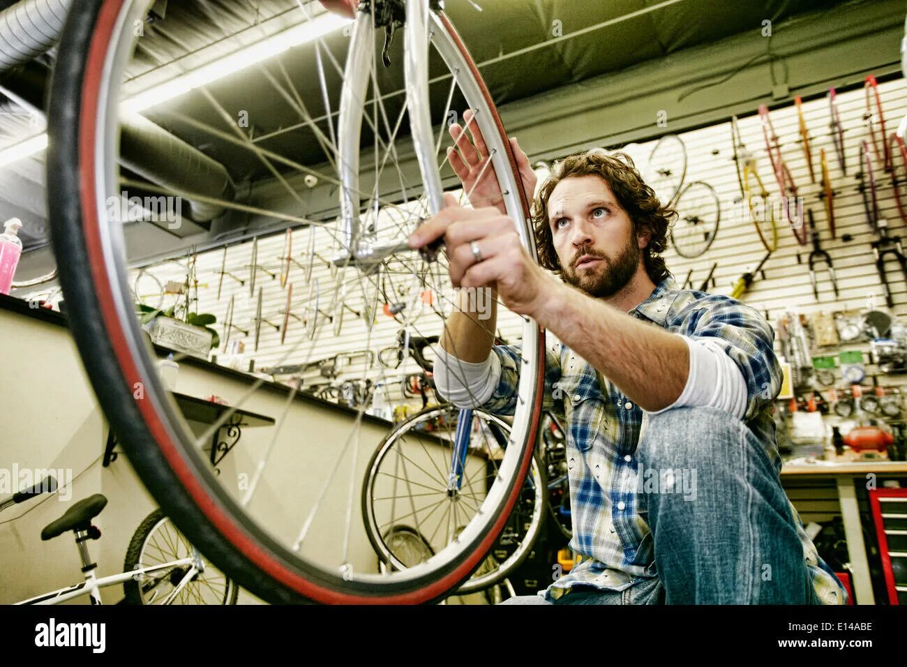 Ремонт велосипедов. Sport bike ремонт. I repaired my bike. I repaired my bike. Велосипед передом.