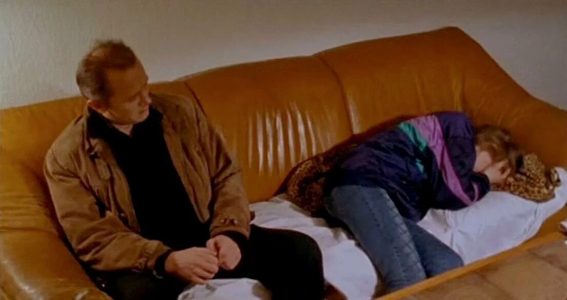 фильм чужая драма криминал 2010. чешская криминальная драма рассказывающая о том. Tatinkova holcicka 2004 фильм ловушка. лиана либерато доверие. чешская криминальная драма рассказывающая о том.