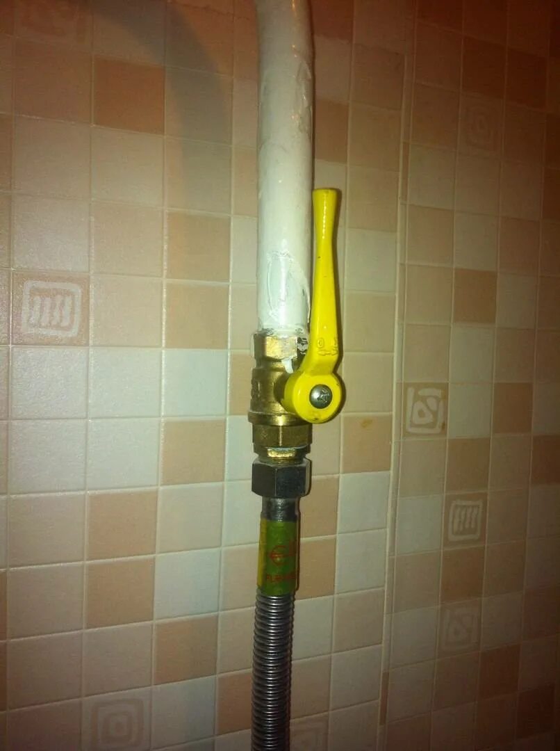 Газовый шланг сильфонный 10 метров. Длина газового шланга для плиты. Как подсоединить газовый шланг к плите гефест. Двойной газовый шланг. Длина газового шланга для плиты.