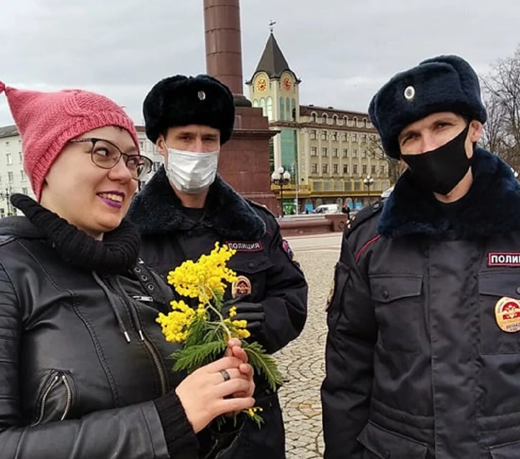 Дарью большакову. Украинские феминистки.