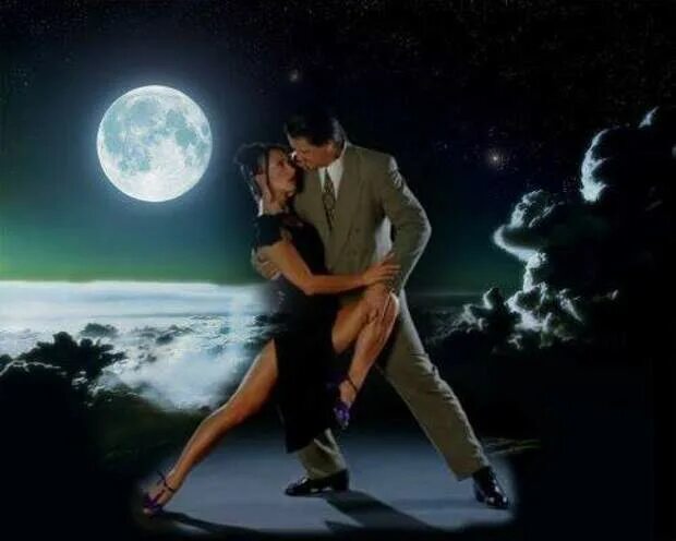 Песня танцуй под луной. Лунное танго Ричард Клайдерман. Танцы под луной. Танго под луной. Танцующие в ночи.