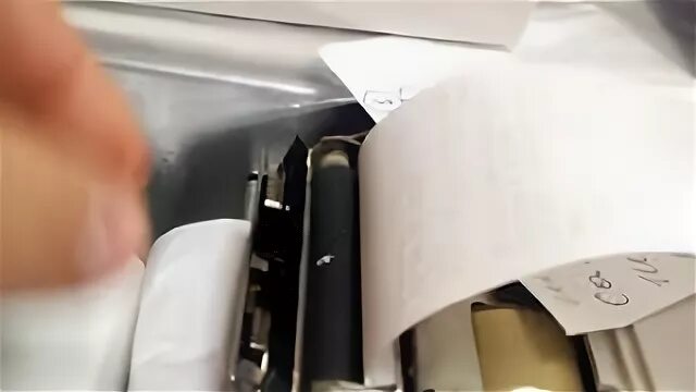 Как заправить чековую ленту. Ккм экр 2102к. заправка кассовой ленты. как вставить чековую ленту.