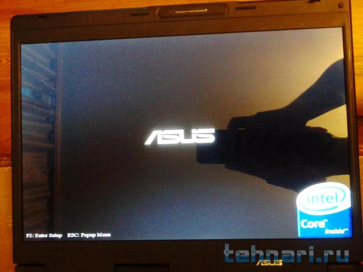 Ноутбук асус не включается монитор. Ноутбук асус к56с матрица. Ноутбук асус который не загружается. Сгоревший ноутбук asus. Асус ноутбук не запускается.