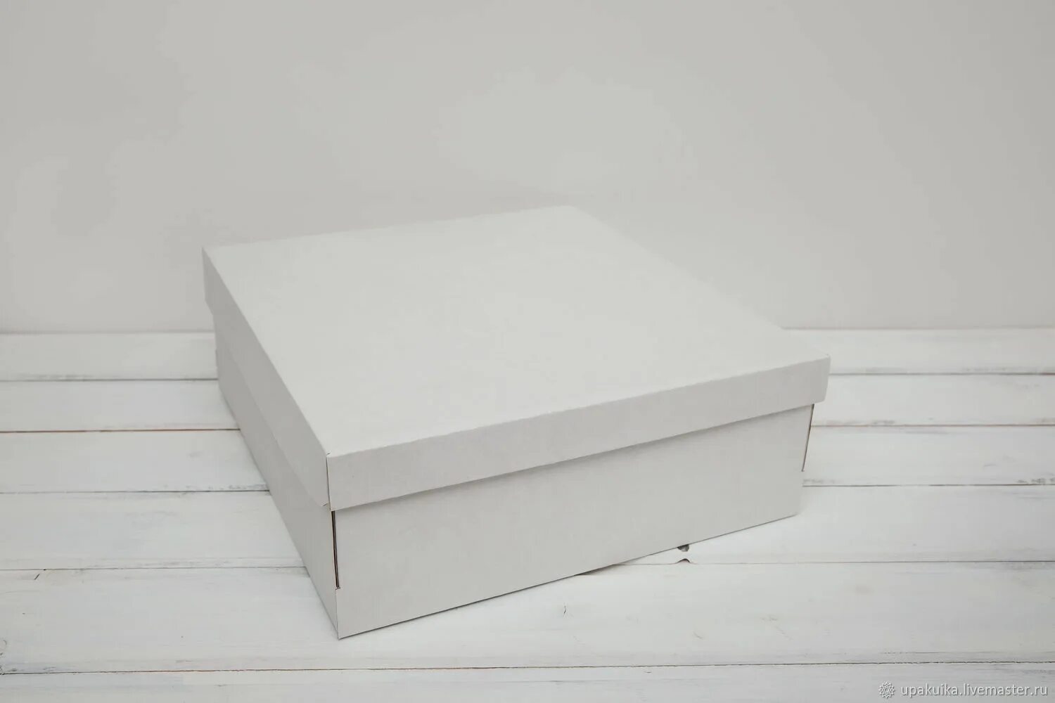 Коробка крышка дно белая. Коробка из плотного картона крышка-дно. Картонная коробка крышка дно. Коробка белая картонная.