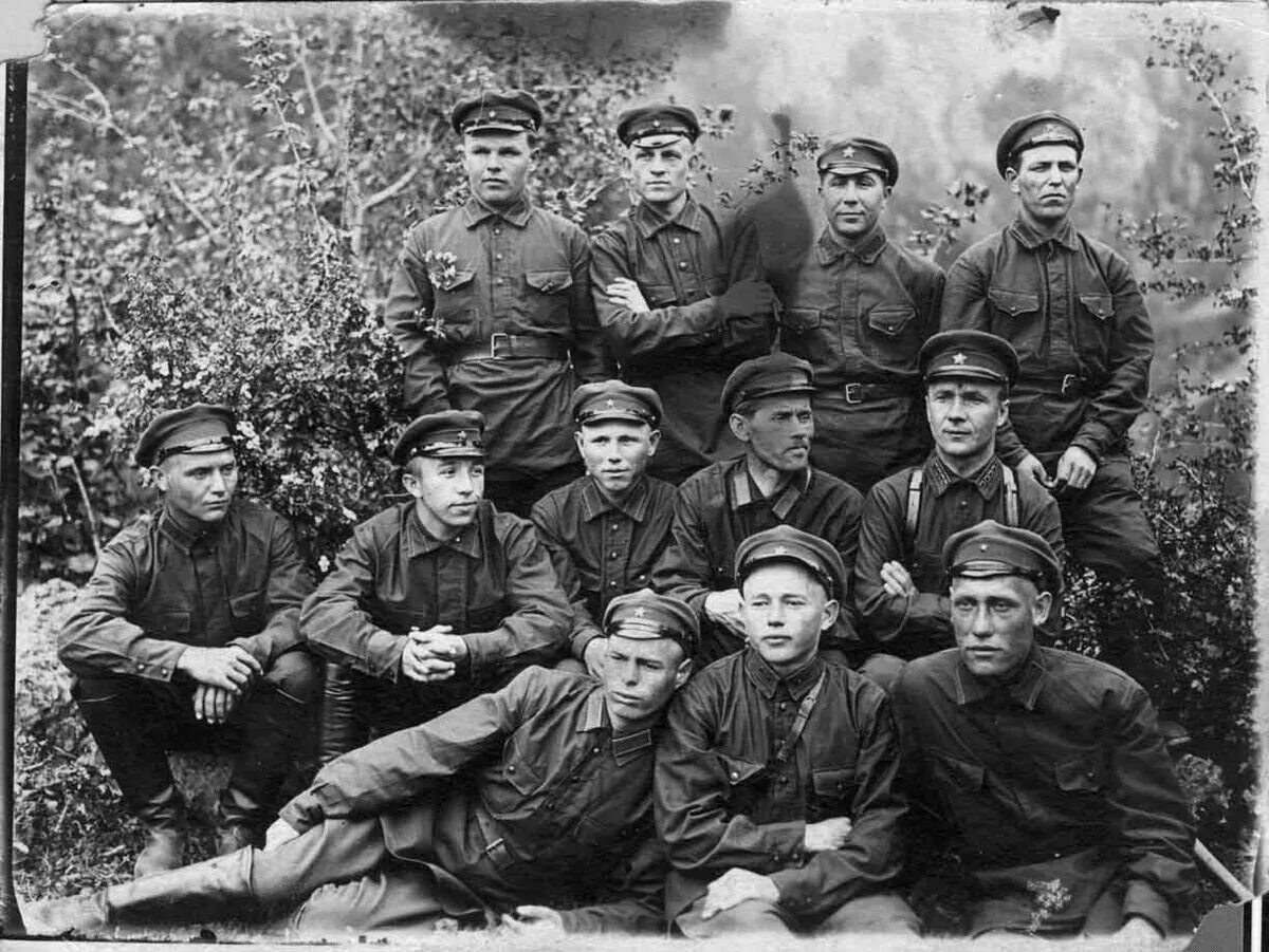 Войска нквд в годы великой. Войска нквд 1941 год. 37 полк нквд. истребительные отряды. пограничники нквд.