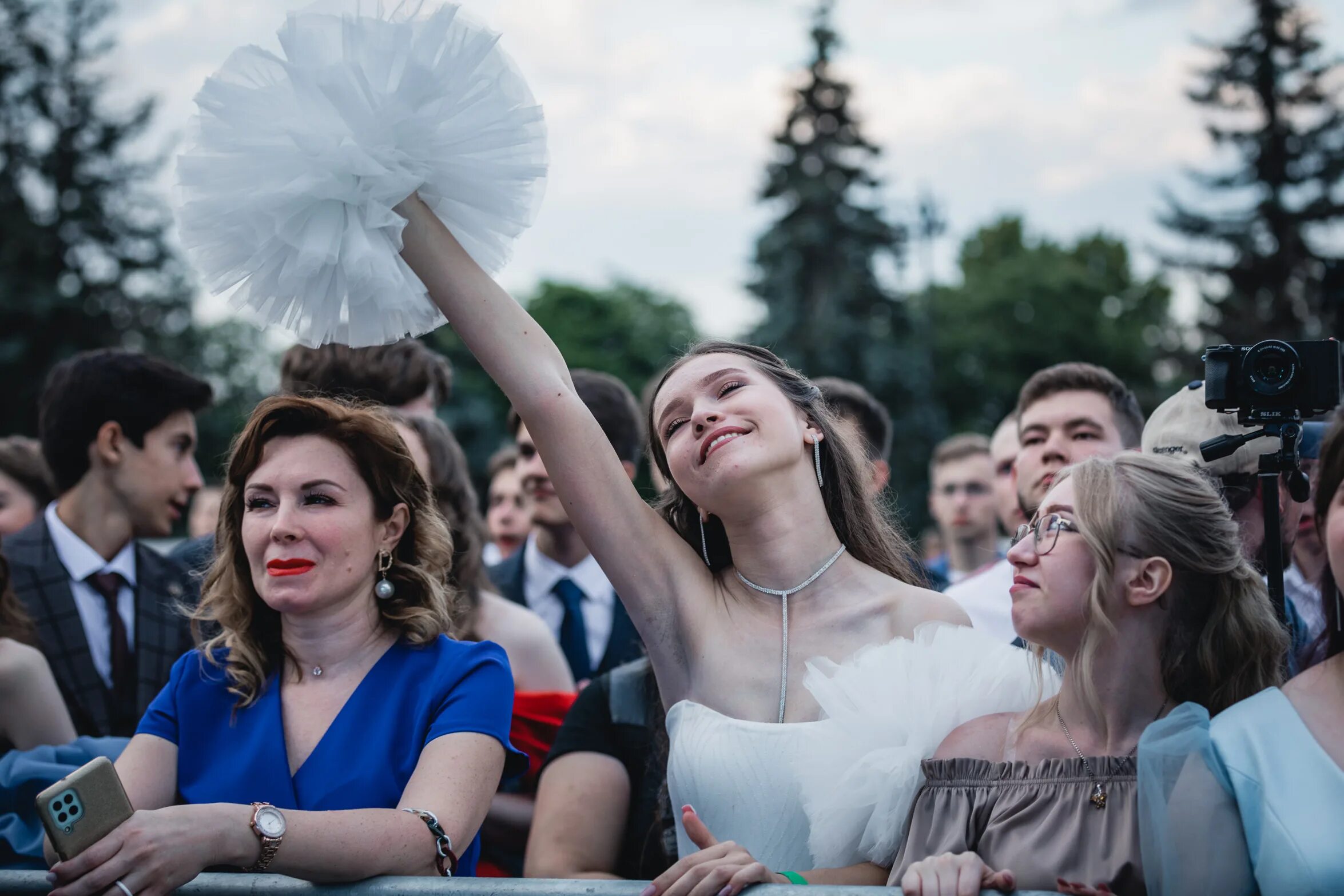 Выпускные вечера видео. Выпускной Липецк 2023 Липецкие зори. Липецкие зори выпускной 2023. Выпускной 2023 Елец. Липецкие зори 2023 Липецк.