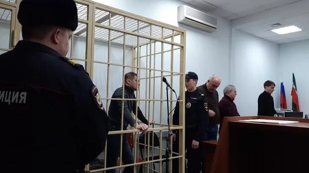 Адвокат мирзоева попросил. Грибановского адвоката осудили. Абдрашитов Элик Евгеньевич адвокат. Мирзоев Холмурат МЕЛИКУЗИЕВИЧ. Симферополь суд приговорил.