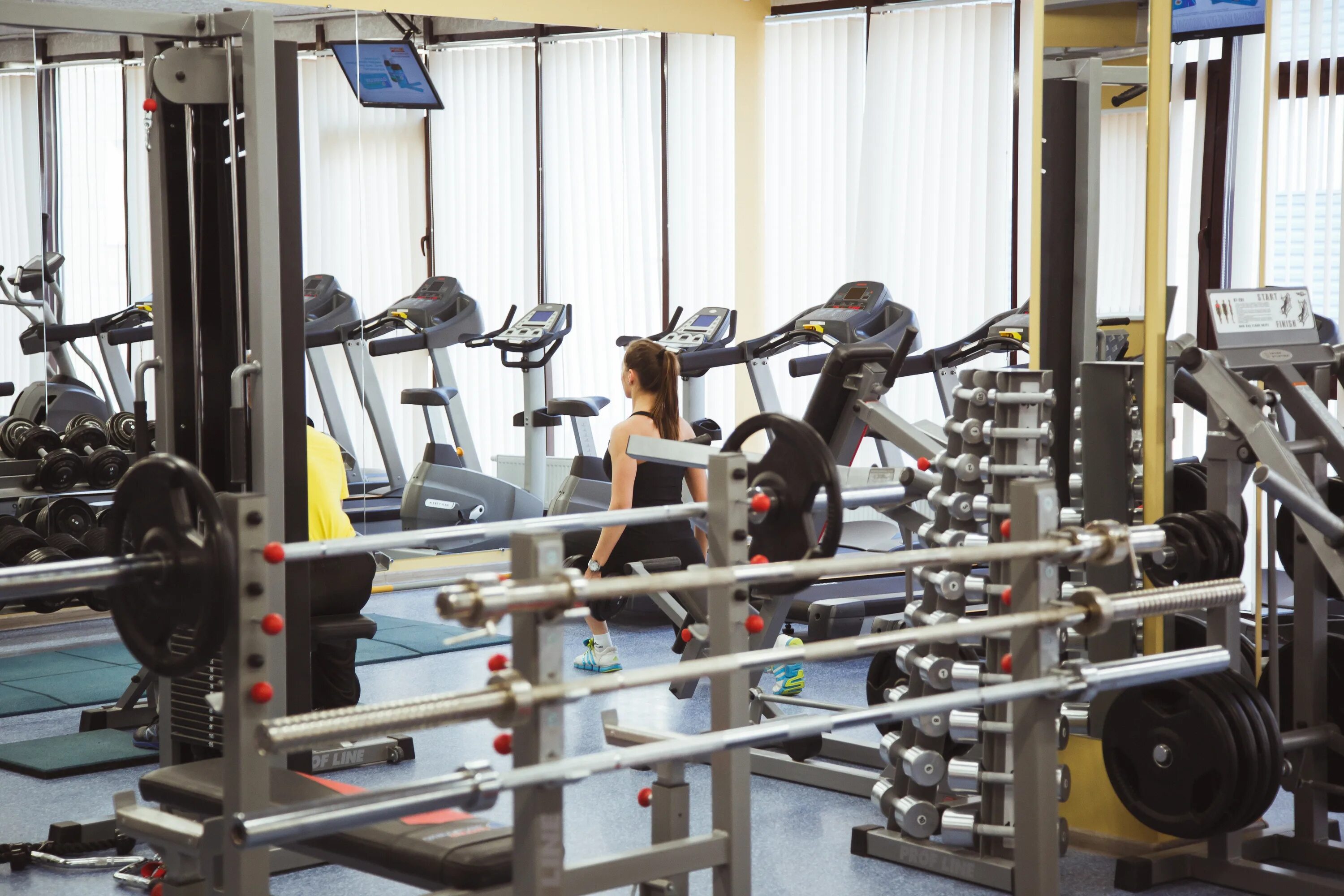 биоритм донецк спортзал. фитнес центр олимп енакиево. тренажерный зал донецк. фитнес клуб аллигатор донецк. спортмакс на артема тренажерный зал.