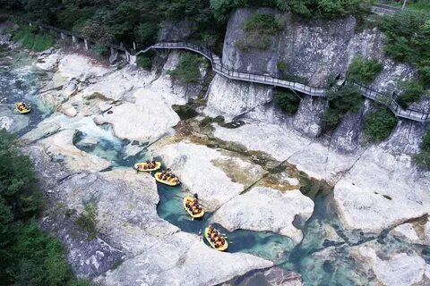 Japan hole