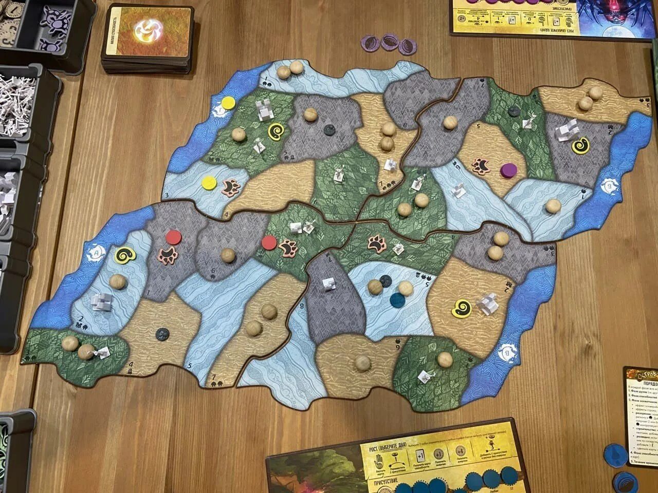 Остров духов миниатюры. Настолка остров духов. Остров духов настольная игра духи. Остров духов настольная игра. Остров духов настольная игра.