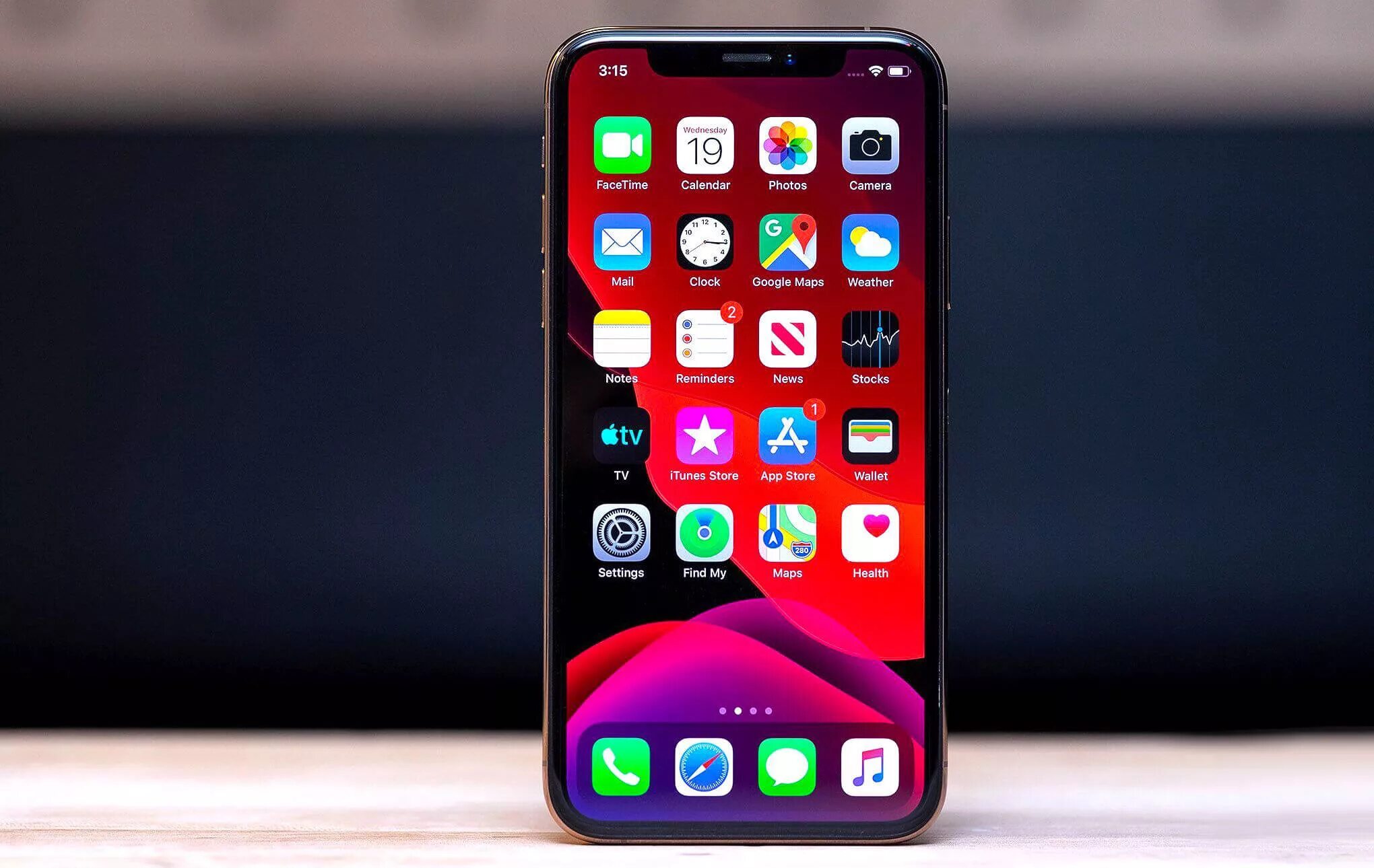 Есть ли 18 айфон. Смартфон эпл 13. Apple iphone 5g. Айфон айос 13. Apple iphone 2020.