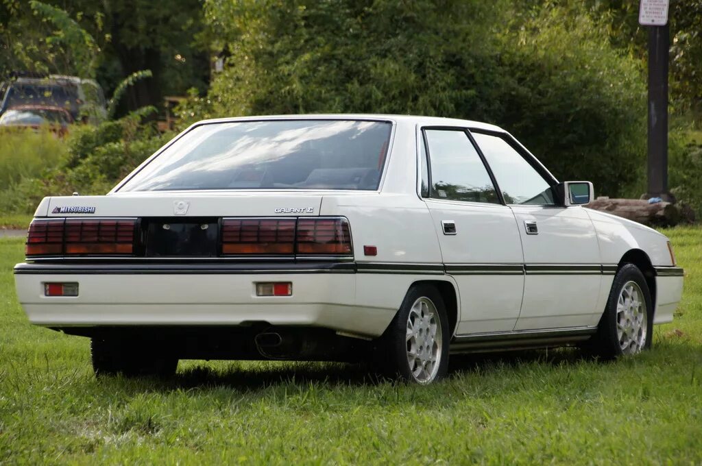 Mitsubishi Galant 1988. Мицубиси Галант 80 года. Mitsubishi 1988. Mitsubishi Galant Eterna 1983.