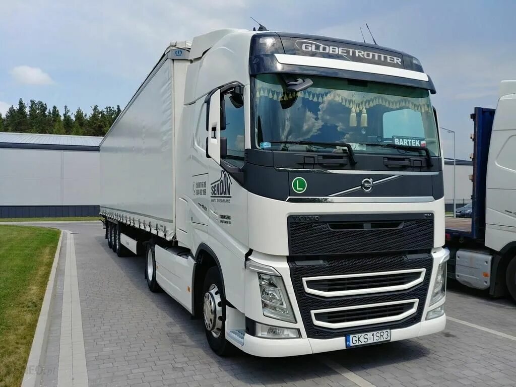 Свет volvo fh. Volvo FH 460. Тягач Volvo FH 460. Volvo FH 2022. Volvo FH XXL 2022.