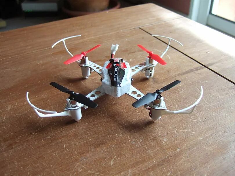 Dji phantom 4. Почему квадрокоптер не взлетает. Phantom 3 professional фото. Почему квадрокоптер не взлетает. Квадрокоптер syma x54hc.