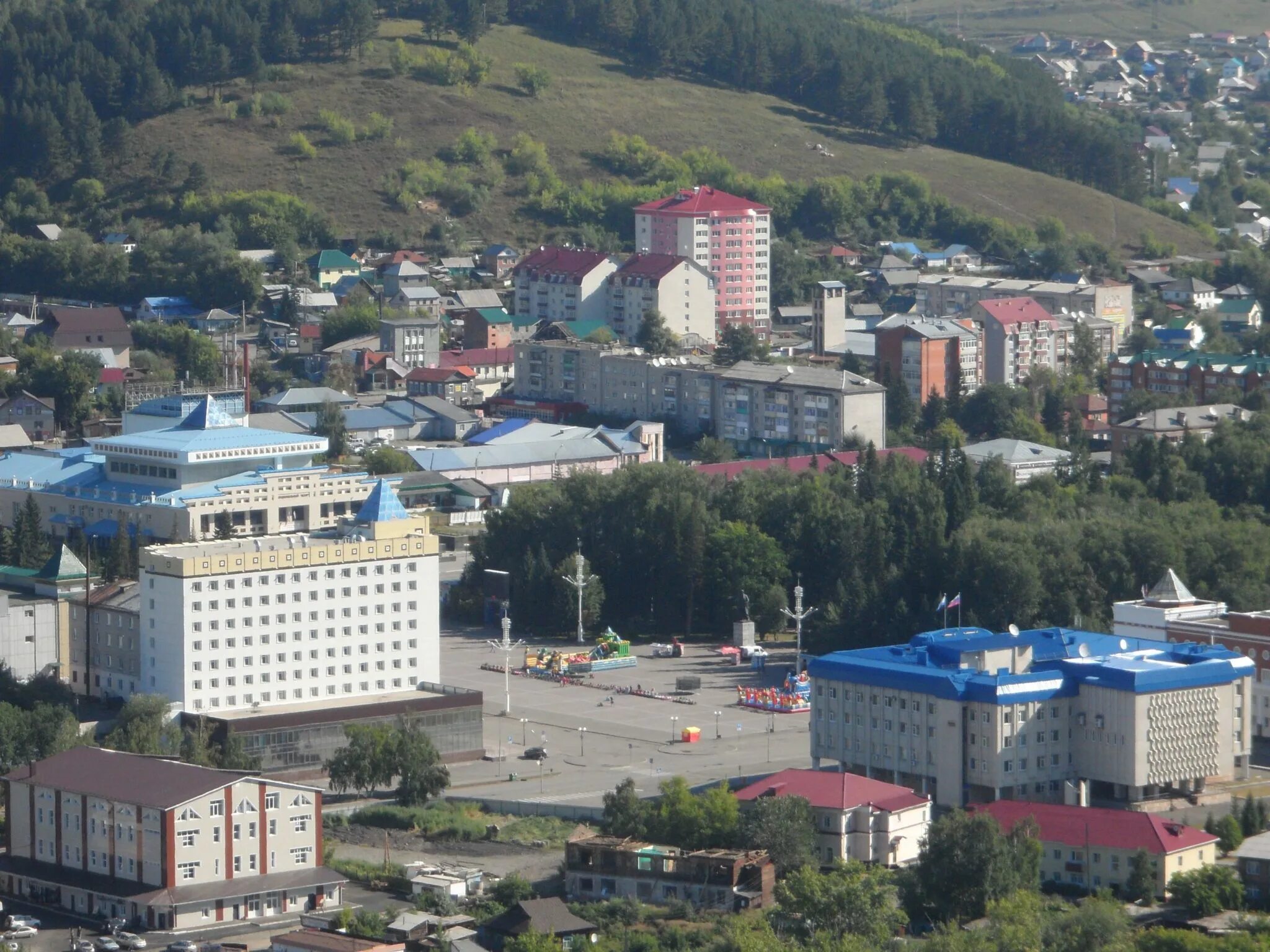 Рп горно алтайск. Горно-Алтайск столица Республики Алтай. Алтай Горно Алтайск. Горно-Алтайск 2000. Центр Горно-Алтайска.