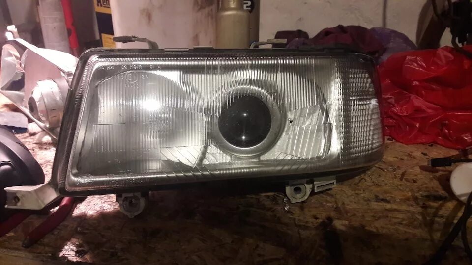 Моноблоки ауди 80. Фары depo audi 80 b3. Стекло фары ауди 80 б4. Стекло фары ауди 80 б3. Фары ауди 80 б4 моноблок.