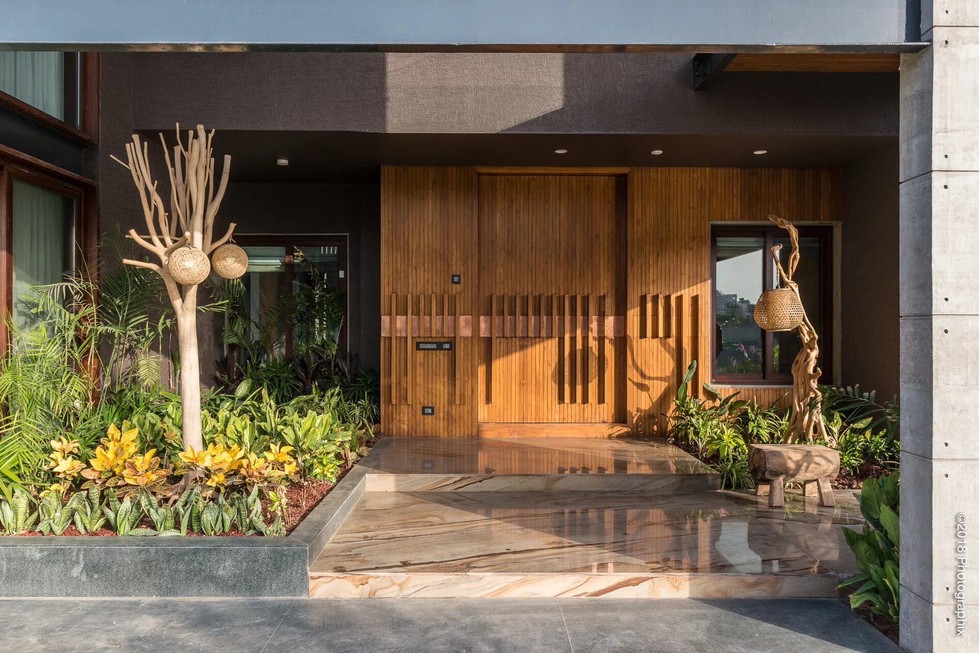 Screen house. Entrance to the house. entrance door to the house. entrance woo house. entrance group to the house.