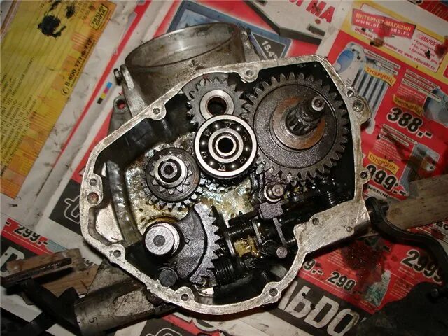 Сборка кпп мотоцикла урал. Коробка 6204 мотоцикла урал. Как собирают мотоцикл коробок. Коробка передач мотоцикла урал 8 110. Сборка вторичный вал кпп мотоцикл урал.