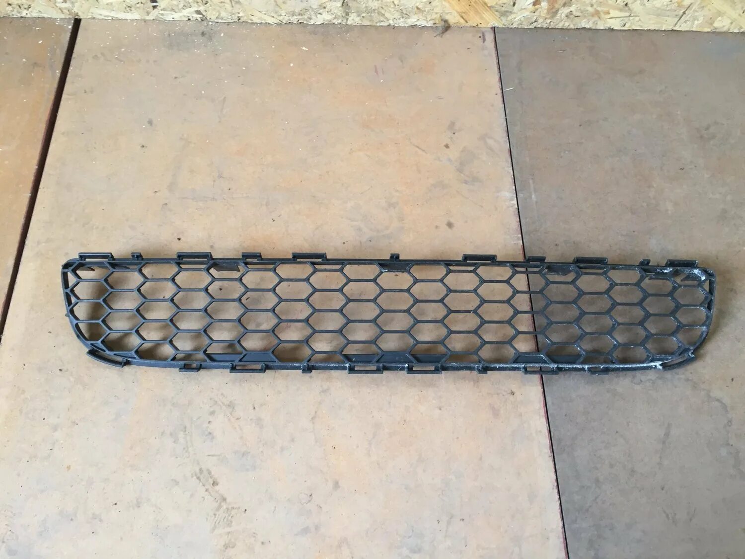 Решетка бампера тойота витс. Решетка бампера на премио 260 кузов. Решетка бампера тойота. Решетка бампера тойота. Решетка бампера тойота рав 4 2012.