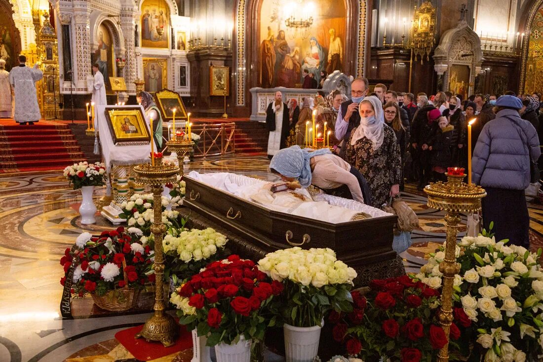 Кого отпевают в храме христа спасителя сегодня. Отпевание в храме христа спасителя. Отпевание протоиерея димитрия смирнова храм христа спасителя. Кого отпевают в храме христа спасителя сегодня. Кого отпевают в храме христа спасителя сегодня.
