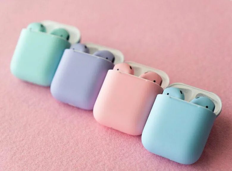 Apple AIRPODS 2 Color. Мятные аирподсы наушники. Цветные наушники AIRPODS. Беспроводные наушники Apple розовые.