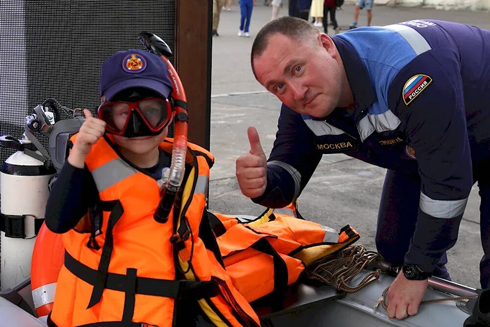 Обучение мчс. Учиться спасатель мчс. Учиться спасатель мчс. Учиться спасатель мчс. Подготовка спасателей.