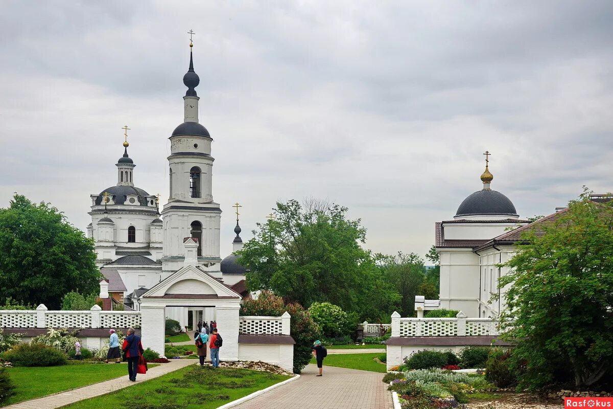 Свято никольского черноостровского. Свято-Никольский Черноостровский монастырь. Черноостровский женский монастырь Малоярославец. Свято-Николаевский Черноостровский монастырь Малоярославец. Свято Никольский монастырь Малоярославец.