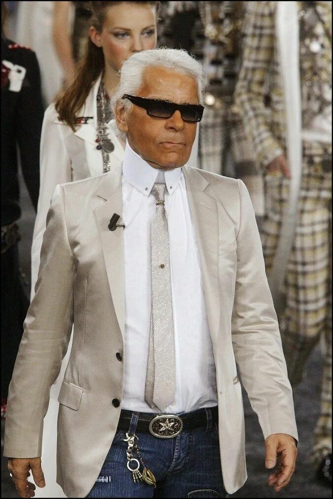 ECCO LA BARBIE KARL LAGERFELD Icone della moda, Karl lagerfeld, Moda