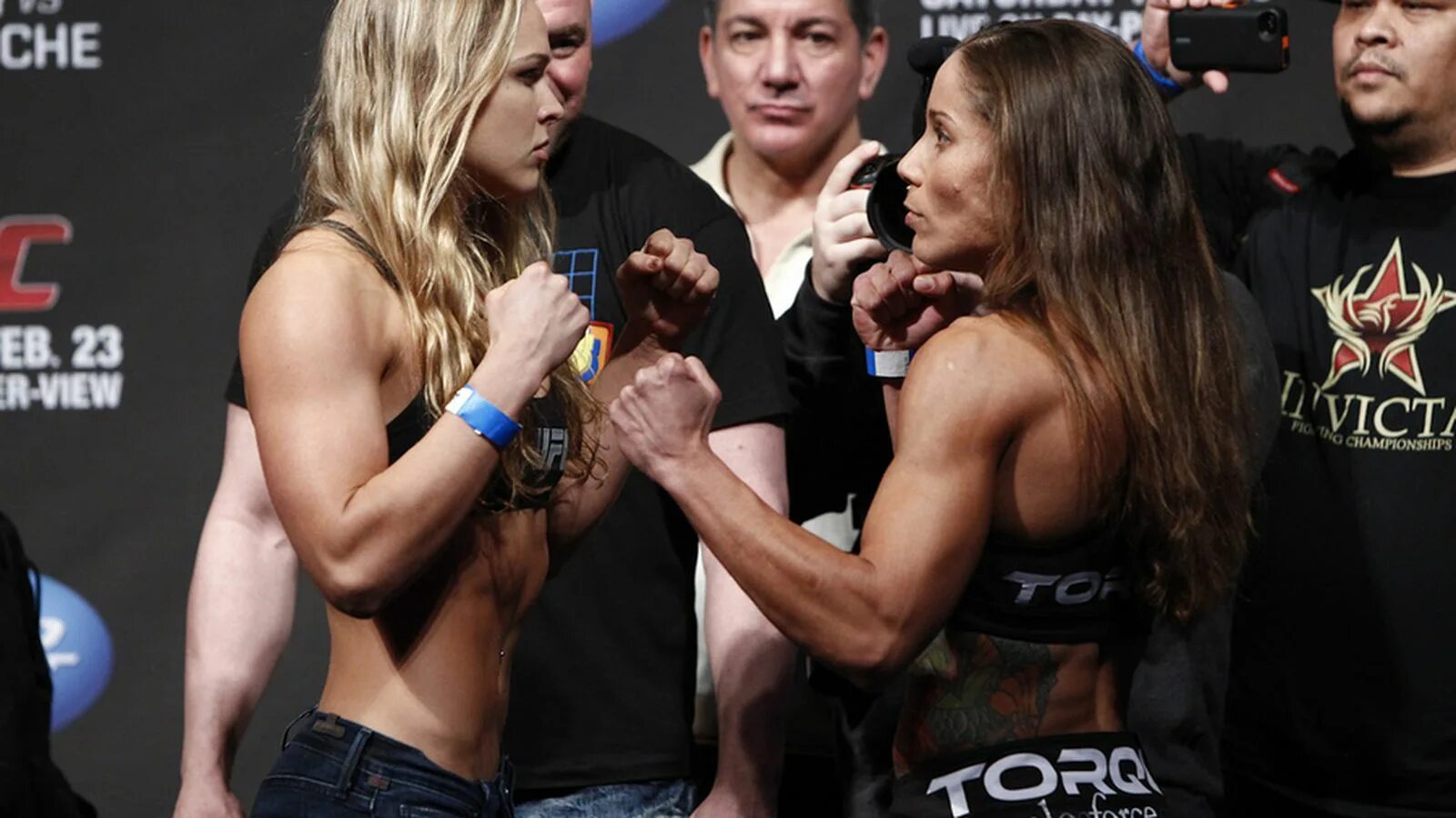 Ronda Rousey vs Лиз Кармуш. Ronda Rousey ринг. Liz Carmouche vs Ronda Rousey. Наибольшее количество женщин бойцов