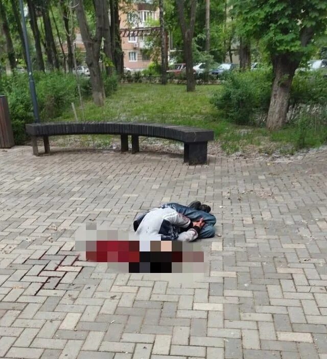 Аллея лактионова. Чехословакия мемориал лидице. Аллея шуха в варшаве. Трагедия в казанской школе. Казань 175 школа трагедия.