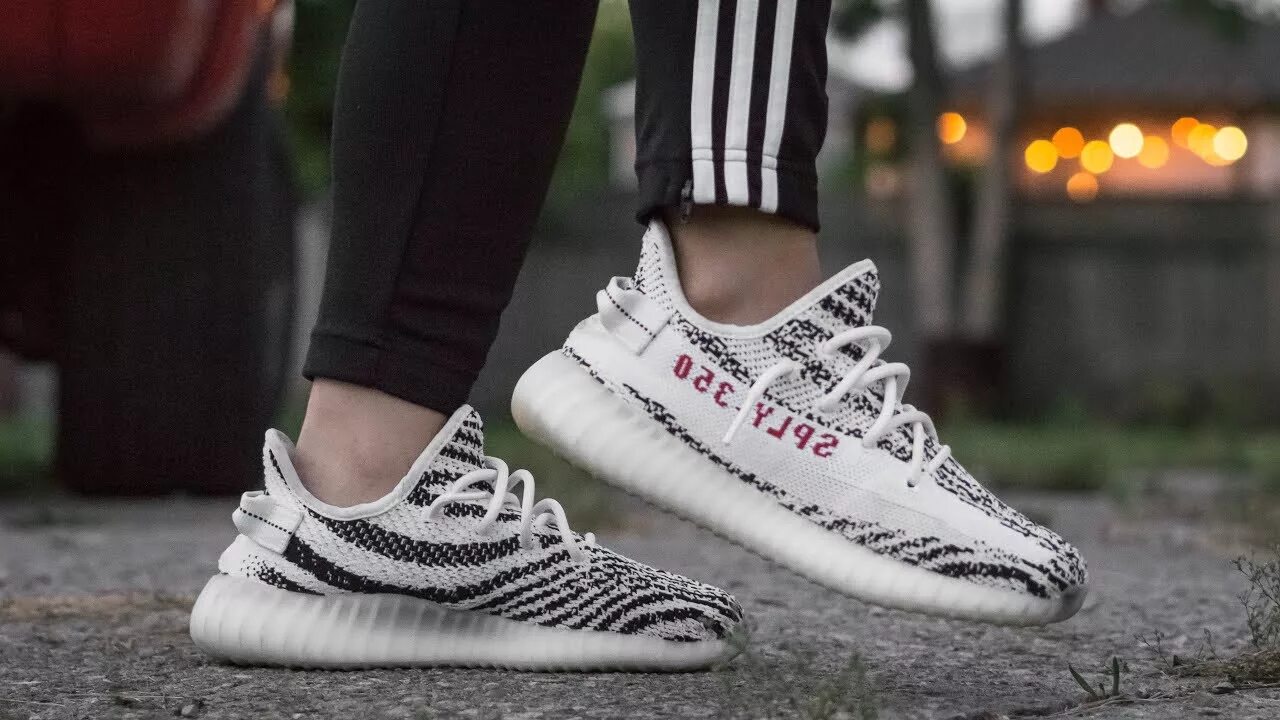 Adidas Yeezy Boost 350 Zebra. Adidas Yeezy 350 v2 Zebra. Yeezy Boost 350 v2 Zebra. Adidas Boost 350 Зебра. Кроссовки буст 350