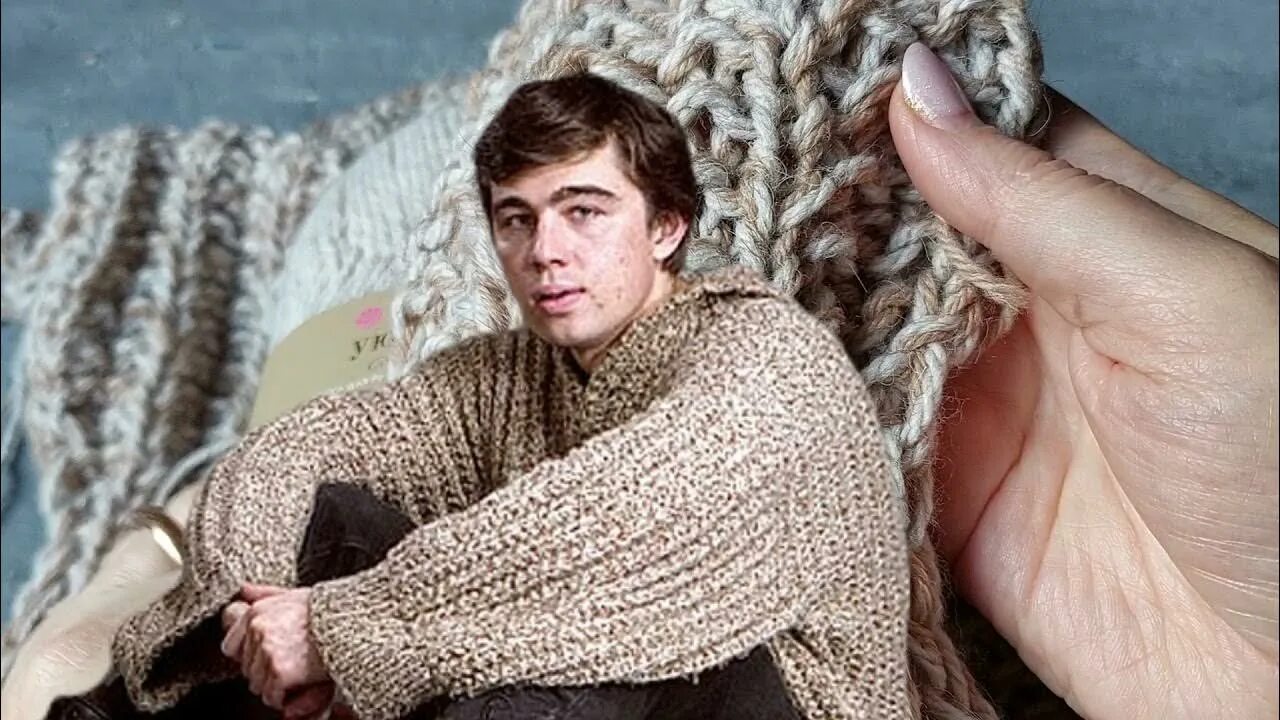 Сергей бодров мл. Свитер данилы бодрова. Свитер данилы багрова. Свитер сергея бодрова. Данила багров.