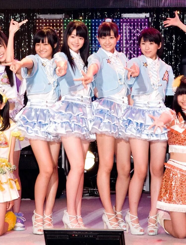 Japanese girl dance. Танцы японских девочек. Солли кпоп. Japanese girl dance. Japanese girl dance.