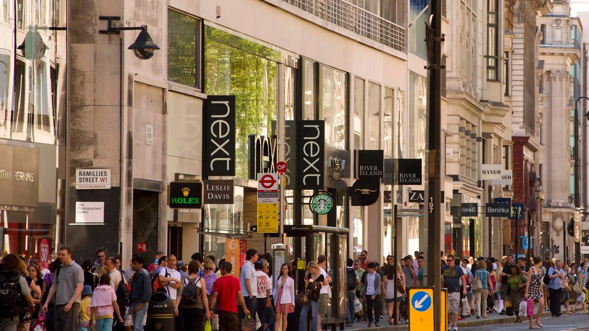 Bad city. Oxford street london. Оксфорд стрит (англ. Улица оксфорд стрит в лондоне. Оксфорд стрит.