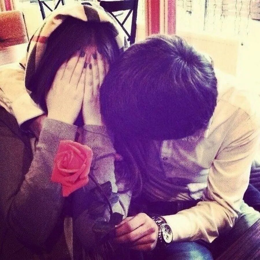 Кавказские девушки. Парень с бородой и девушка. Кавказские девушки. Кавказские пары. Кавказские парни и девушки.