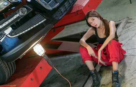 Sweetie fox car mechanic
