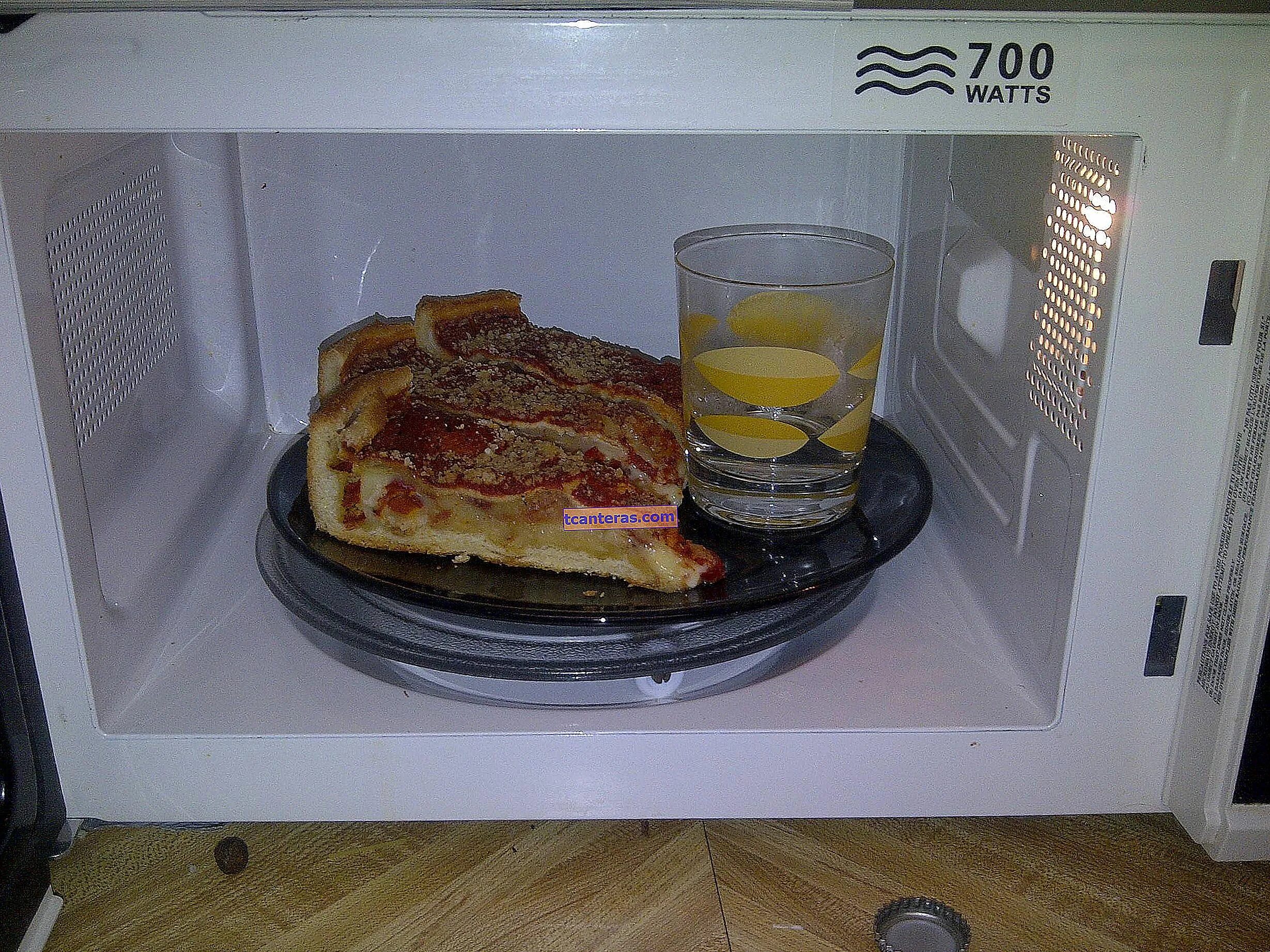 Кружка в микроволновке. Кружка в микроволновке. Кружка в микроволновке. Можно ли греть чай в микроволновке. Кружка в микроволновке.